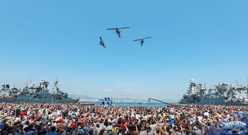 TEKNOFEST Mavi Vatan’da üçüncü gün heyecanı. Adım atacak yer kalmadı