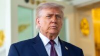 Trump’tan Kanada’ya ‘eyalet’ göndermesi