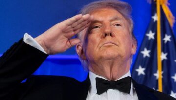 Trump’tan Umman’a açık tehdit: “Yolumuza çıkarlarsa bombalarız”