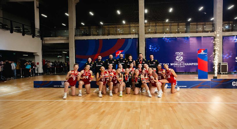 U17 Bayan Milli Voleybol Takımı, dünya ikincisi oldu