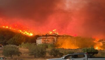 Yangın Fethiye’yi kuşattı, konutlar boşaltılıyor