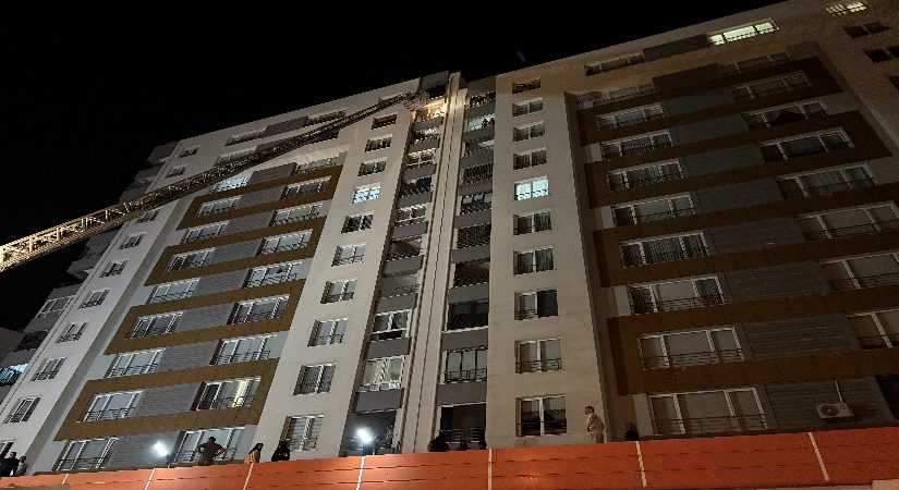 Yangın sırasında 13’üncü kattan düşerek hayatını kaybetti