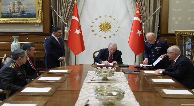 Yüksek Askeri Şura kararları Resmi Gazete’de