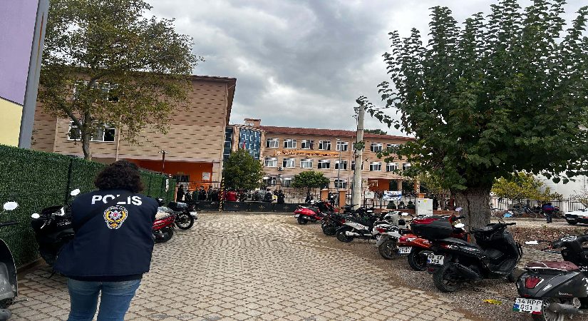 11 öğrencinin yaralandığı okul saldırısının akabinde tekrar dersbaşı