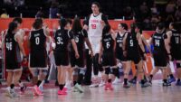 2.20’lik bayan basketbolcu 13 dakikada 22 sayı attı
