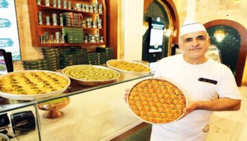 ABD’ye eğitime gitti baklava ustası oldu