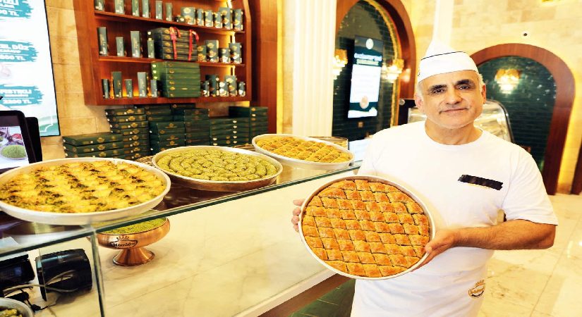 ABD’ye eğitime gitti baklava ustası oldu