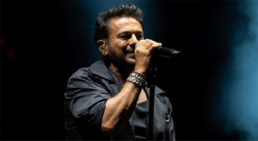 Afyonkarahisar’da Emre Altuğ ve Derya Bedavacı rüzgarı