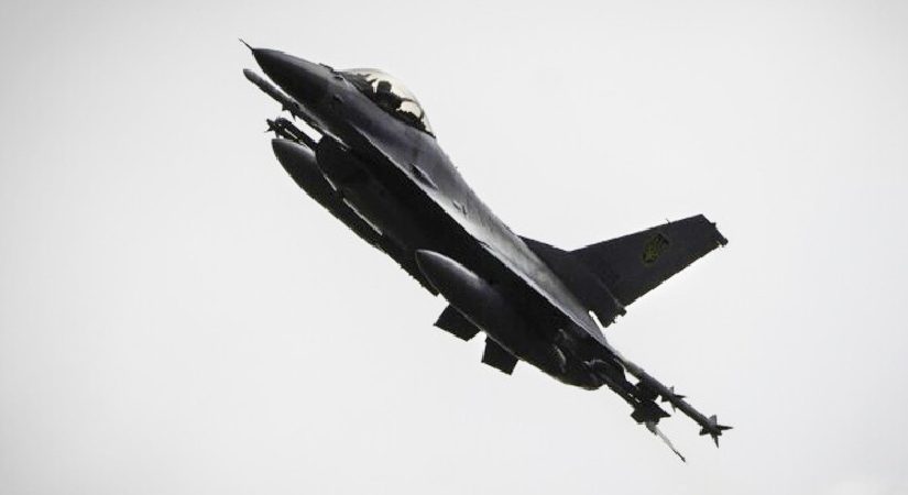 Almanya’da ABD Hava Üssünden kalkan F-16 savaş uşağı düştü