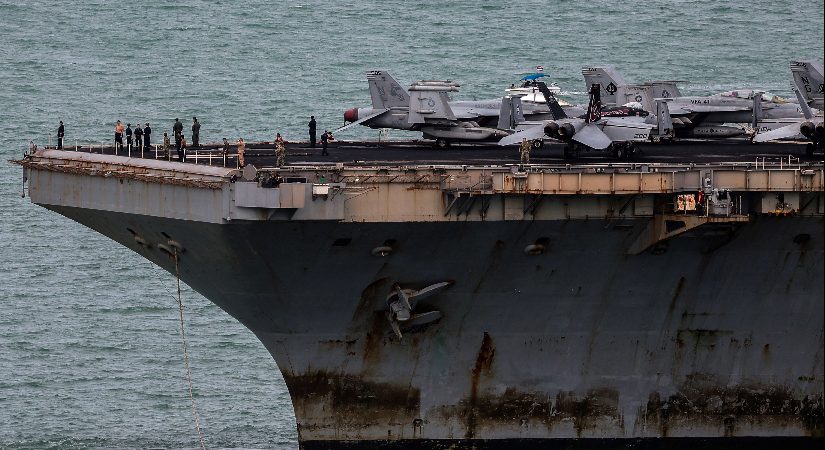 Aylarca denizden çıkmadı. USS Abraham Lincoln’ın son hali şaşırttı