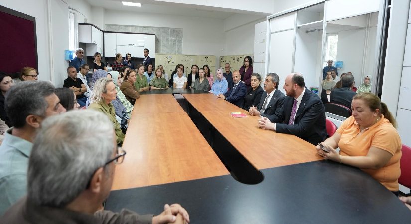 Bakan Tekin’den Yalova’da okul ziyareti