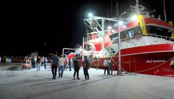 Balıkçılar avlanmaya başladı. “20 yıldır birinci kere görüyorum”