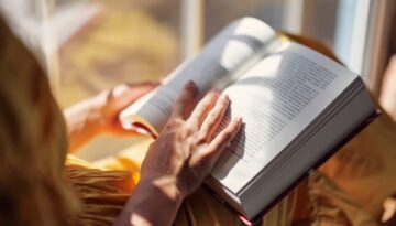 Bu ülke günde 15 dakika kitap okuyana para ödüyor