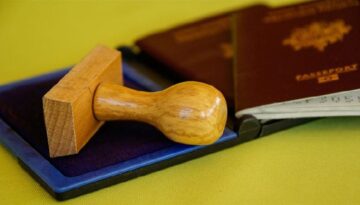 Bu ülke vize mühleti geçen turistleri gözaltına alacak. Ziyaret etmek isteyenler dikkat