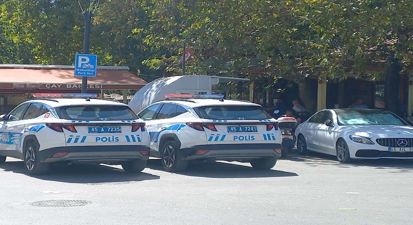 Çay bahçesi tuvaletinde saklı kamera tuzağı