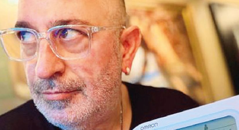 Cem Yılmaz’dan nazar boncuklu fotoğraf