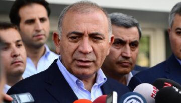 CHP İstanbul İl Kongresi’yle ilgili önlem kararı kaldırıldı. Gürsel Tekin’in misyonu sona erdi