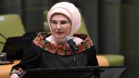 Emine Erdoğan BM’de konuştu: Kullan-at kültüründen uzaklaşmalıyız