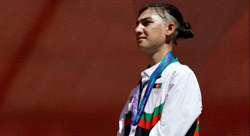 Erkek kılığına girerek bisiklete bindi, Asya Oyunları’nda madalya kazandı
