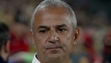 Fenerbahçe Teknik Yöneticisi İsmail Kartal istifa etti!