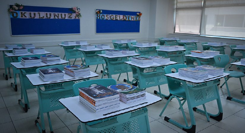 Fiyatsız ders kitapları, sıralardaki yerini almaya başladı