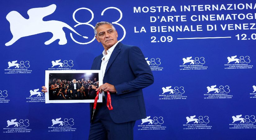 George Clooney, Venedik’te Trump idaresini eleştirdi. “Ülkeyi liyakatsizler yönetiyor”