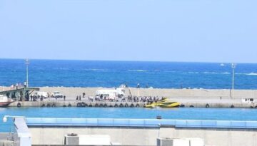 Girne’de limanlardan çıkışlar durduruldu