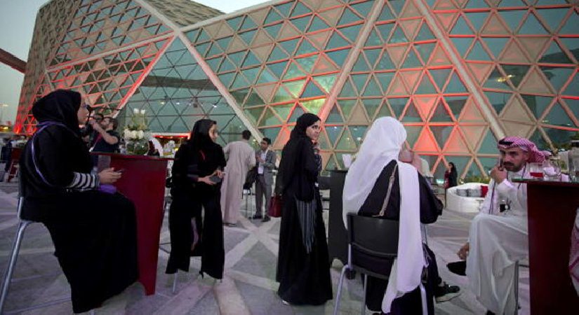 Husi atakları Suudi Arabistan’ı harekete geçirdi: Riyad’da yüz yüze eğitime bir hafta ara