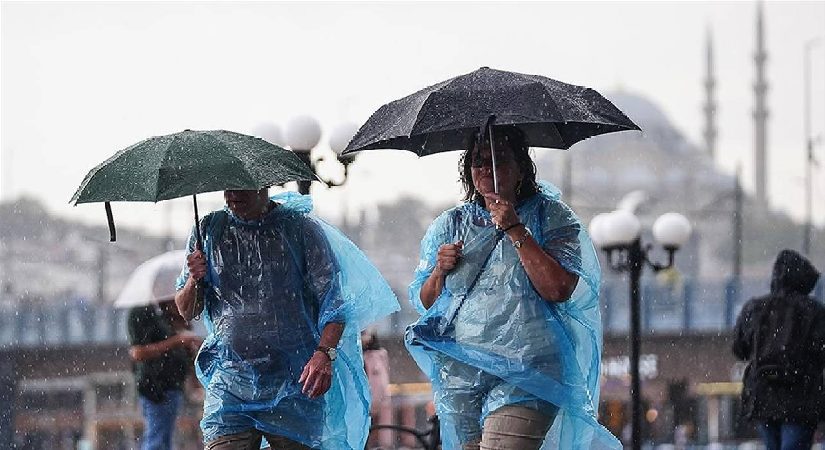 İstanbul için sel uyarısı: Ani sıcaklık düşüşü ve şiddetli yağış bekleniyor