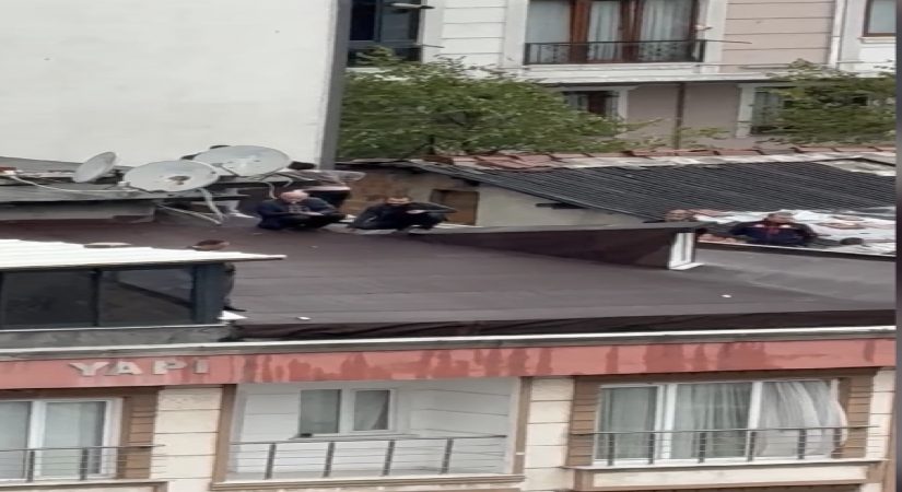 Kağıthane’de eşi 2 aydır meskene gelmeyince çatıya çıktı