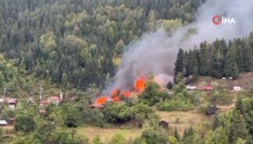 Kastamonu’da köy yangını. Alevler dört konuta sıçradı, müdahale sürüyor