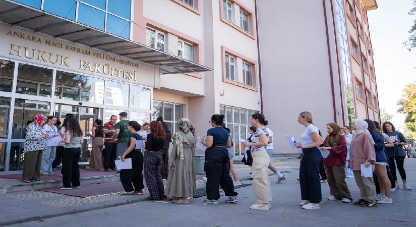 KPSS maratonu başladı. Son anda yetişen de oldu, içeri giremeyen de