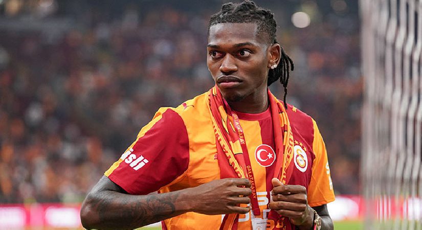 Leao, Galatasaray’da sahne alıyor! Gözler Okan Buruk’ta