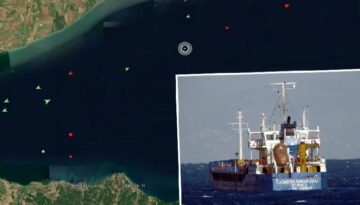 Marmara’da iki ticari gemi çarpıştı. 10 kişi ile irtibat kurulamıyor