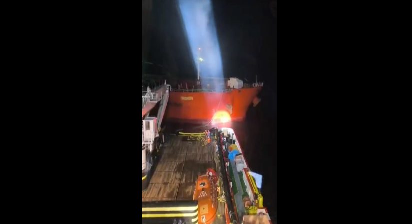 Marmara’da petrol yüklü tanker yardım talebinde bulundu