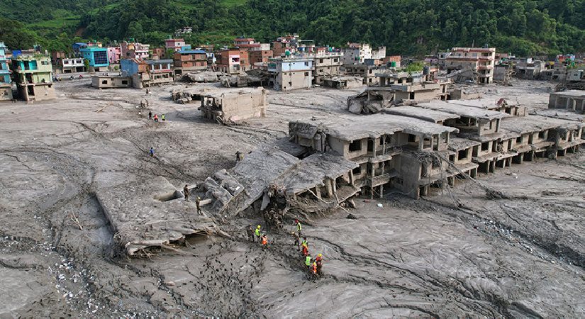 Nepal’deki felakette meyyit sayısı 1000’e yaklaştı