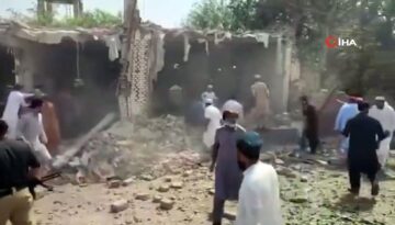 Pakistan’da cuma namazı sırasında bombalı atak: 15 meyyit, 50’den fazla yaralı