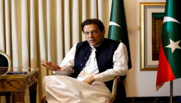 Pakistan’da tutuklu eski Başbakan Khan’ın kardeşi gözaltına alındı