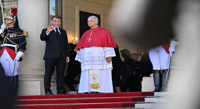 Papa’dan yapay zeka uyarısı: Makineler cenneti arasında insanlık kaybedilmemeli