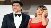 Penelope Cruz ve Javier Bardem Venedik’i fethetti. 16 dakika boyunca ayakta alkışlandılar