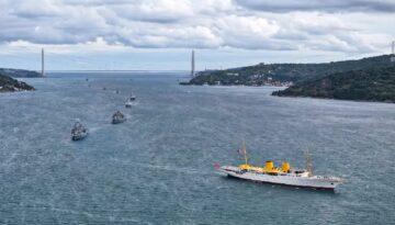 Preveze Deniz Zaferi’nin 488. yılı. İstanbul Boğazı’nda 15 gemiyle geçit töreni