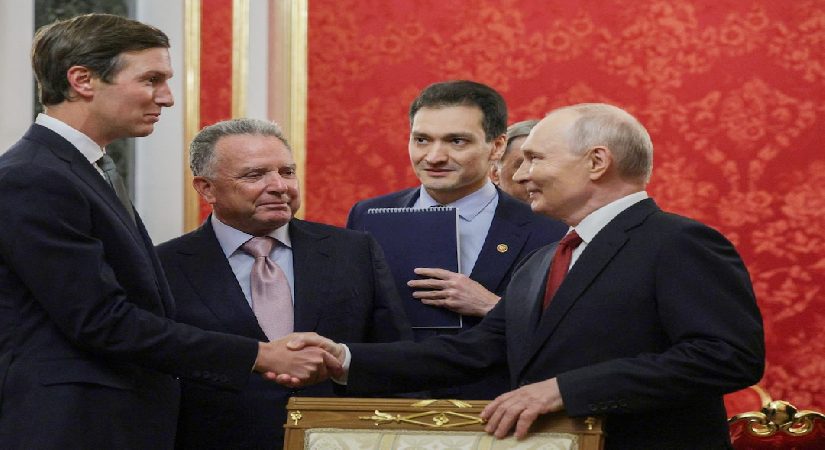Putin, Trump’ın özel temsilcileriyle Kremlin’de görüştü