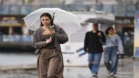 Sıcaklık süratle düşecek, sağanak aralıksız devam edecek. Bugün hava nasıl olacak?