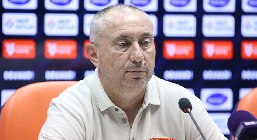 Stanimir Stoilov: ‘Kolay gol yememeliyiz!’