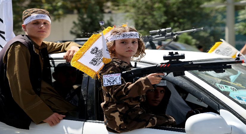 Taliban’dan yeni yasak: Her türlü protestoya kapı kapatıldı