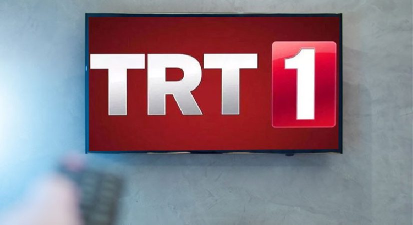 TRT 1 CANLI İZLE (UYDU VE FREKANS AYARI): Fenerbahçe Tarfin – Beşiktaş 39. Cumhurbaşkanlığı Kupası maçı kesintisiz ve şifresiz takip ekranı!