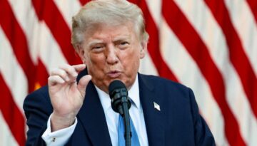 Trump barış masasına dönüyor. Putin ve Zelenski’ye yeni teklif yolda