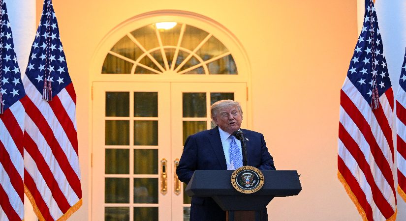 Trump’tan üç medya kuruluşuna Beyaz Saray yasağı