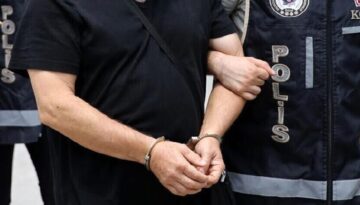 Üzerindeki “büyüyü” bozmaya gitti, 794 bin lira dolandırıldı