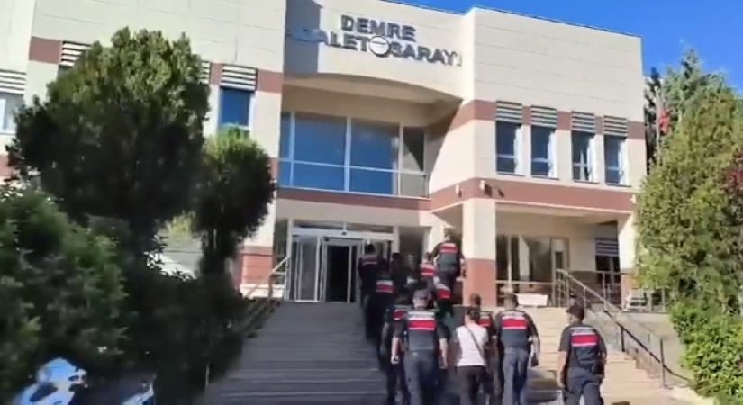 Villa ve bungalov kiralama duyurularıyla dolandırıcılık. 2 kuşkulu tutuklandı